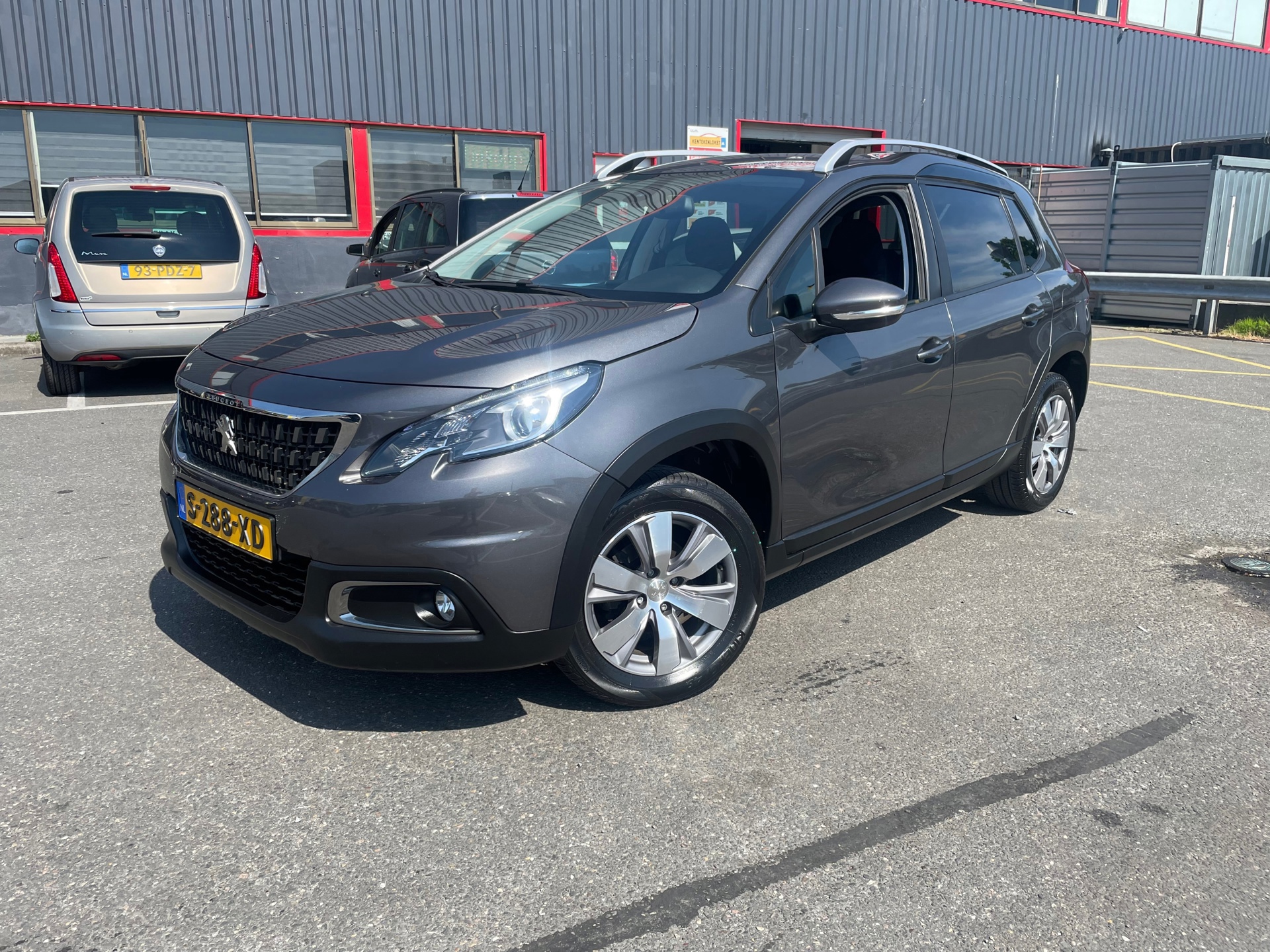 Peugeot 2008 1.2 PureTech Allure